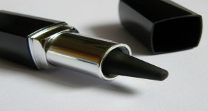 eye-liner-tutorial