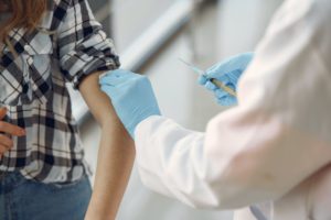 Philippine employers take steps to provide access to COVID-19 vaccine