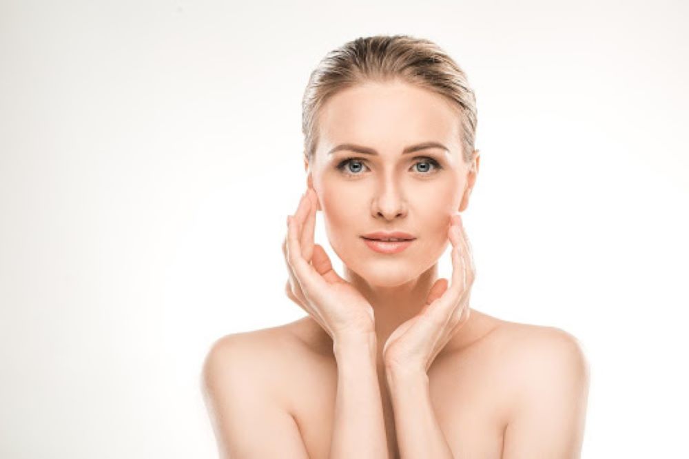 4 Divine Reasons to Visit an Anti Aging Clinic Right Now